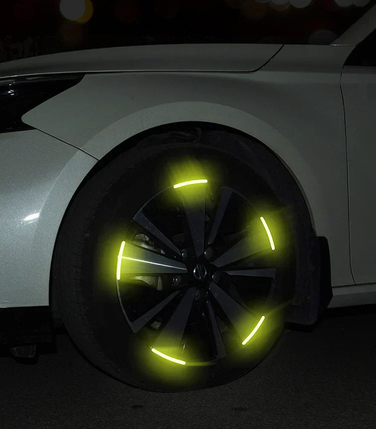 Autocolantes Refletores para Jantes: Mais Estilo nas Rodas e Segurança na Estrada