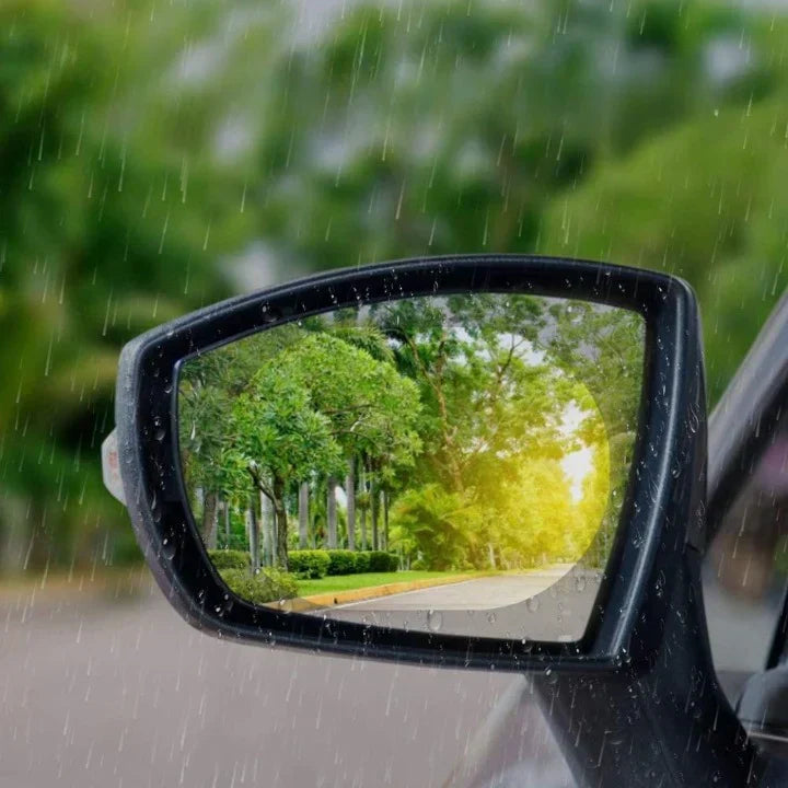 Diz Adeus à Visibilidade Reduzida: Protege os Espelhos com a Película Impermeável Anti-Chuva