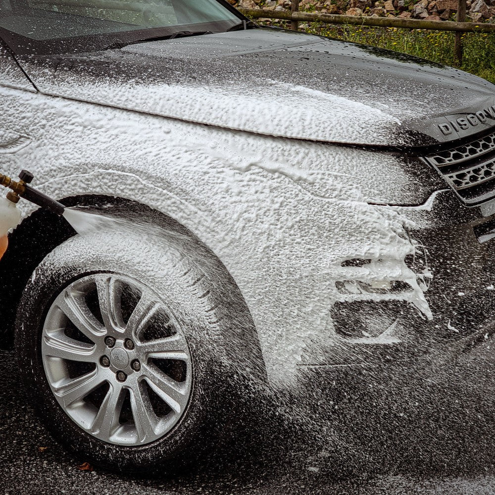 Produtos Premium de Limpeza Automotiva em Portugal: Proteção Avançada para o Seu Carro no Outono e Inverno