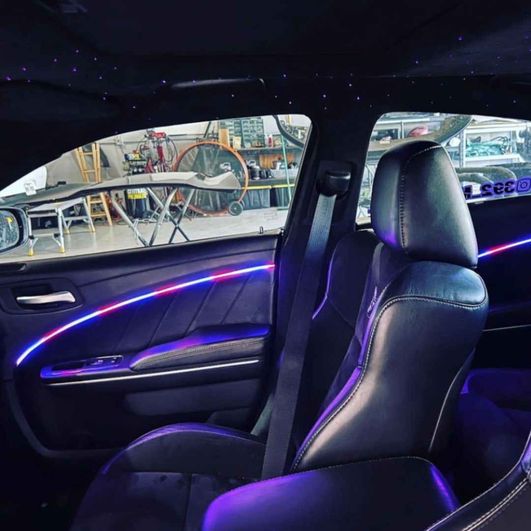 Led Acrílico 18 em 1 ideal para interior exemplo de portas do carro com várias cores rgb e controlo smartphone telemóvel