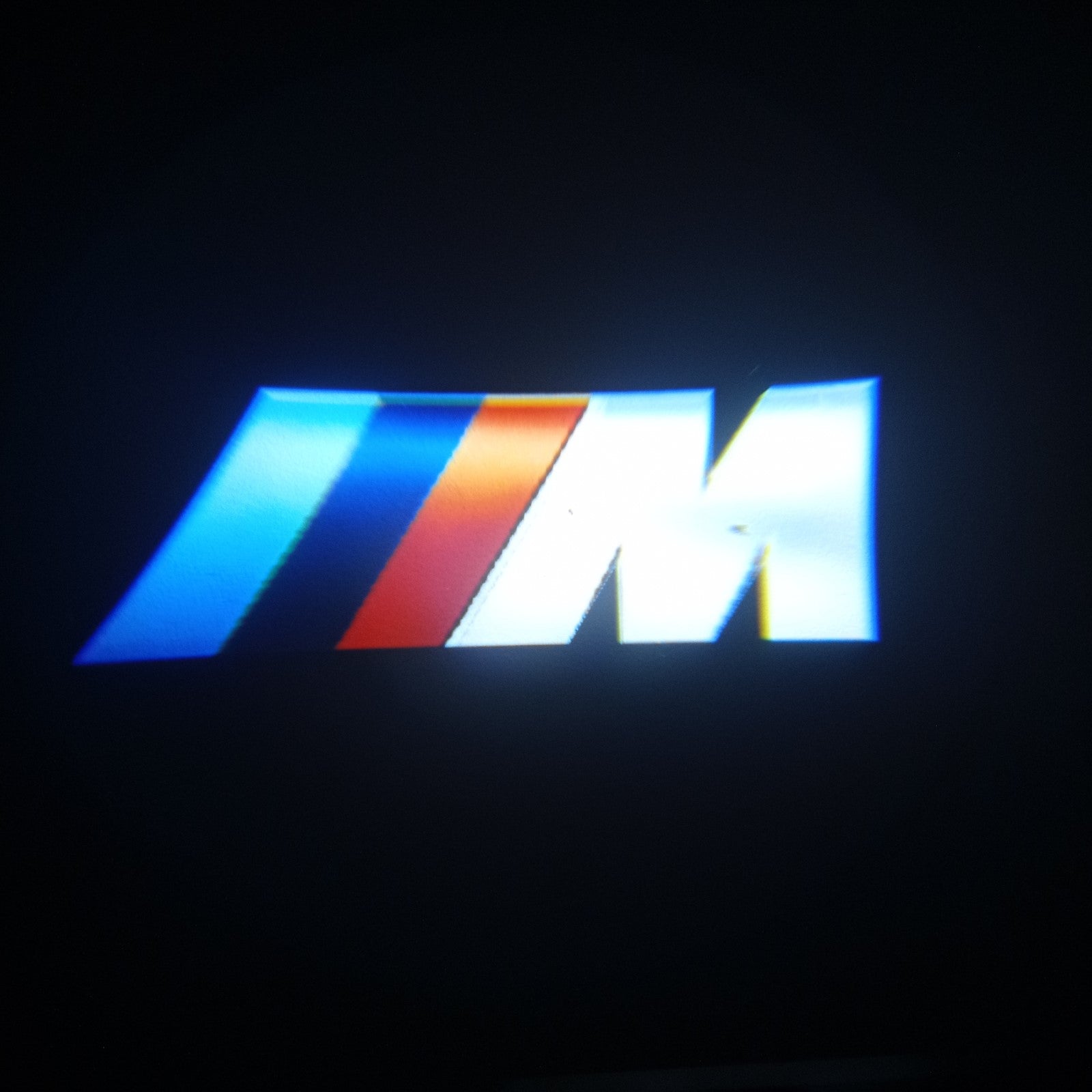 Luzes Cortesia com Logotipo marca BMW M Performance
