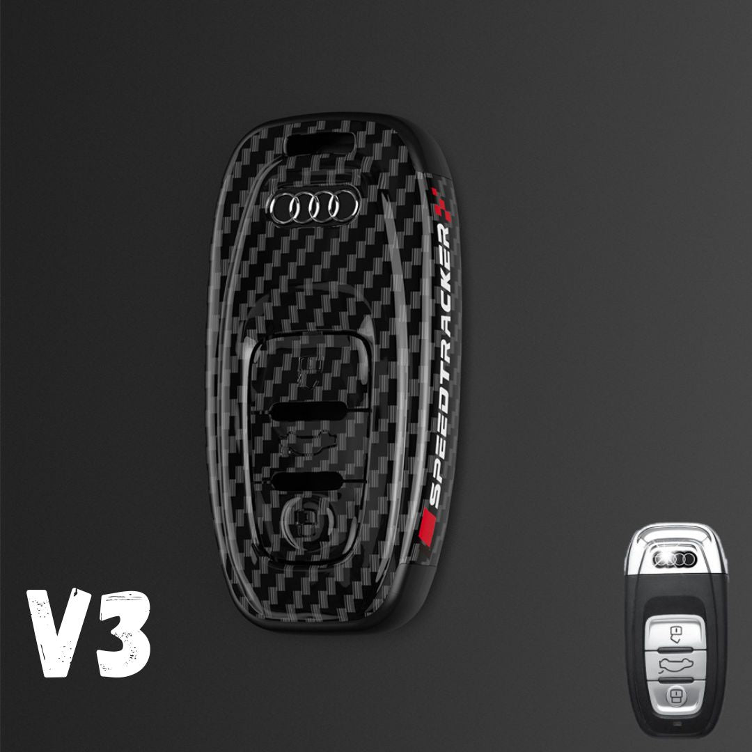 Capa de chave Audi V3 em carbono com detalhes vermelhos e design desportivo