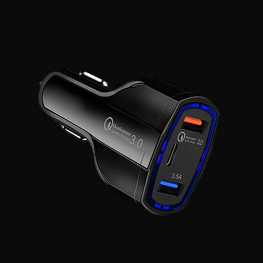 Carregador Isqueiro USB e USB-C na cor preto e azul, com duas entradas usb, design delicado e proteção de altas temperaturas