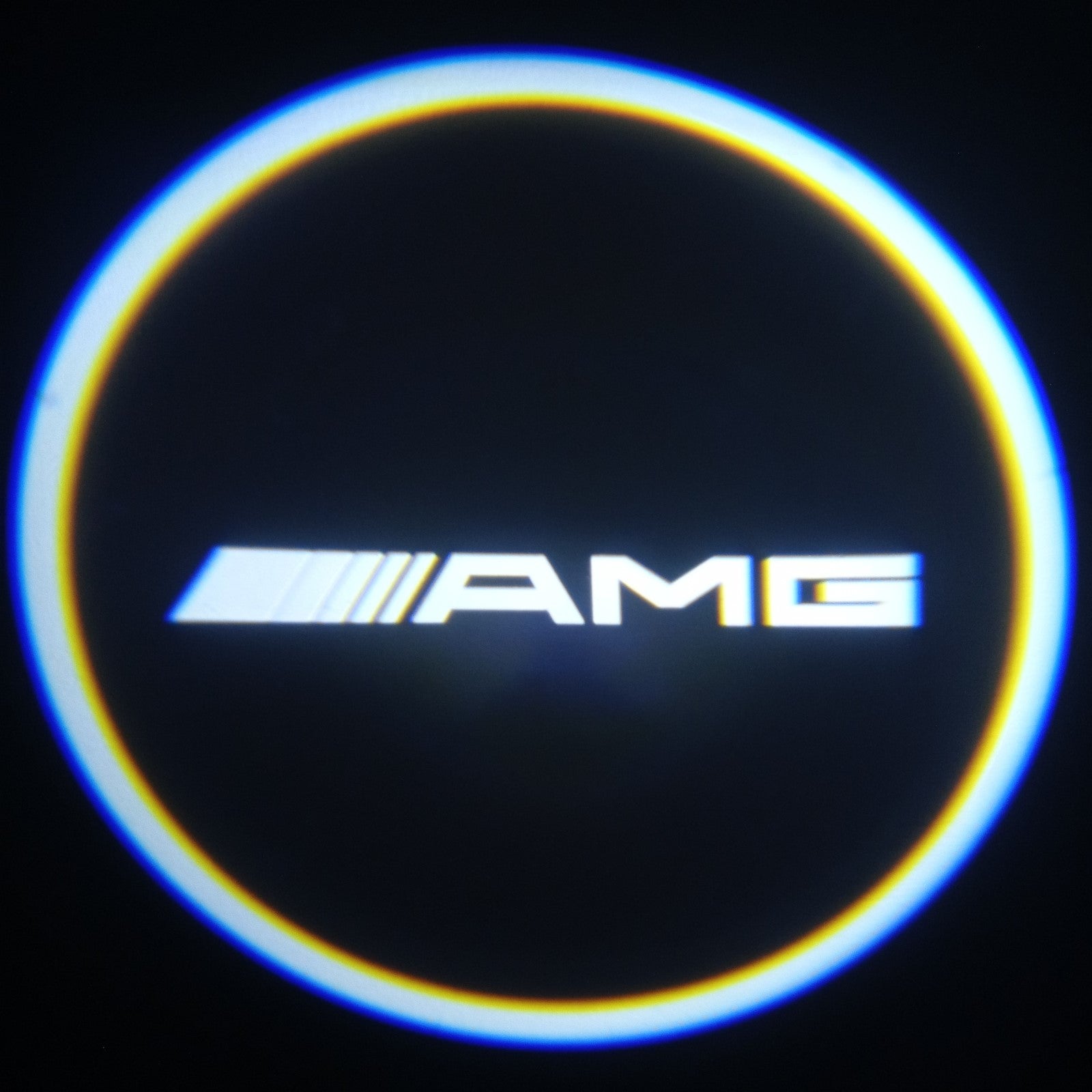 Luzes Cortesia com Logotipo marca Mercedes AMG