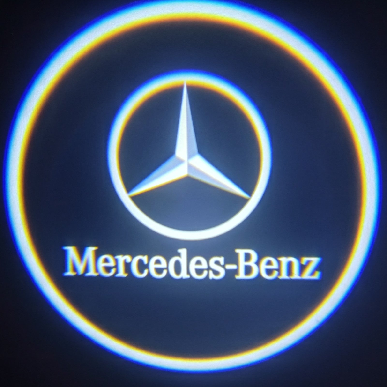 Luzes Cortesia com Logotipo marca Mercedes-Benz