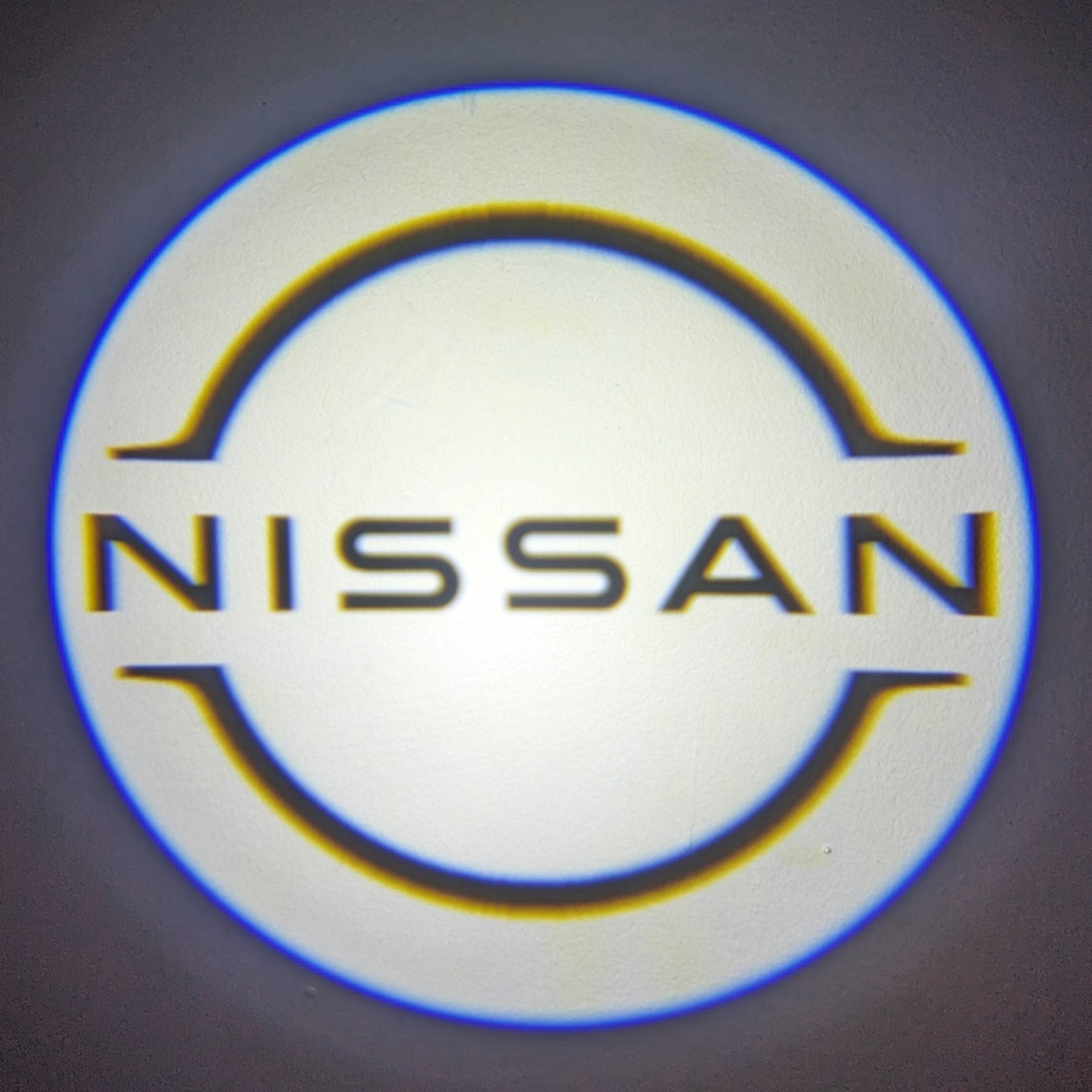 Luzes Cortesia com Logotipo marca Nissan Novo